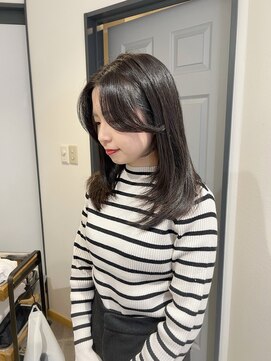 コバルト(Cobalt) 韓国ヘア20代30代透明感グレーレイヤーカット