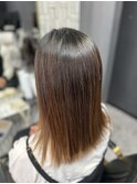 大人可愛い透明感立体感グレージュ×エアストレート