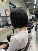 大人可愛い20代30代40代黒髪前下がりショートボブ丸みショート◎