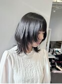 ミディアムヘア暗めカラーデザインカラーフェイスフレーミング