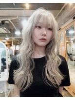ピア(Pia)&nbsp;2ケアブリーチで作るホワイトベージュ × ハッシュレイヤー