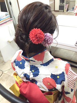 ヘアーアンドメイク トミー(Hair&Make Tommy) ふんわりストレートアップ