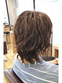 ミディアム×ゆるウェーブパーマ×ハイライト×ベージュカラー