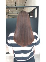 エミュスト(Emuest) 黒髪スタイル