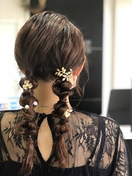 アドール オブ ヘアー ADORE OF HAIR ツイン編みおろし