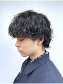 波巻きスパイラルパーマ マッシュウルフ ウルフパーマ メンズ
