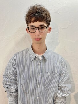 ブラウンズズシ(BROWNS Zushi) メンズパーマ風ヘアー