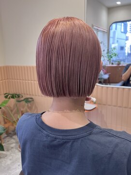 リン(Lin) ピンクベージュ/ミニボブ