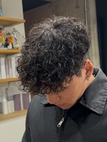 イーラ(era) スペインカール ツイストスパイラル眉カットメンズパーマ