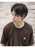スーツ短髪ツーブロック束感モテる黒髪シークレットパーマ流行