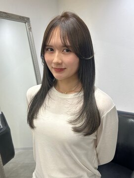 カラー　オリーブベージュ　顔まわり　レイヤー　福岡美容室