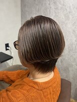 プーパ ヘアーユニ(pupa hair uni) スリークネープショートボブ