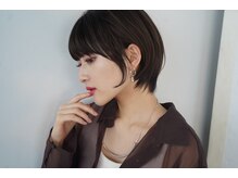 「ハンドドライだけで決まる」忙しい朝を劇的に変える、乾かすだけで可愛いショート。