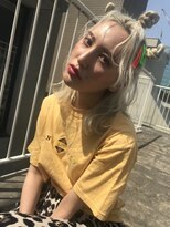 ジーナ(XENA) ホワイトアレンジボブ