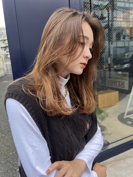 ドットハリス(.Hallis) 小顔カット/レイヤーカット/大人可愛い/ベージュ/20代30代40代