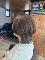 イロ(iro)&nbsp;秋のネオウルフアッシュベージュ/透明感オリーブベージュ