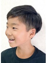 黄ぐまくん美容室 キッズ ツーブロック