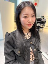 アム(amu)&nbsp;【くせ毛改善】美髪ストレート×ロングレイヤー/レイヤーカット