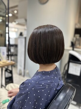 サンクチュアリー ウィズ コネクト(Sanctuary with connect) 丸みのボブ