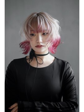 ヴァーディ オモテサンドウ(Vardy omotesando) ハイトーン　裾カラー　ホワイト×レッド