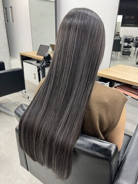 キラ 渋谷(KILLA) コントラストハイライトカラー/ダブルカラー/白髪ぼかし/表参道