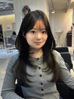 リー 四ツ橋(Lee)&nbsp;レイヤーカット/韓国風/外国人風/顔周り/透明感カラー