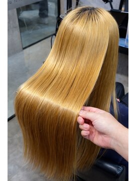 アンク(AnC) ブリーチ毛の髪質改善縮毛矯正