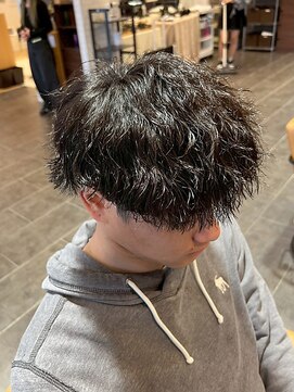 フェノメノン 日進梅森台店(PHENOMENON) [日進/平針/ツイストスパイラルパーマ/メンズ/メンズパーマ]