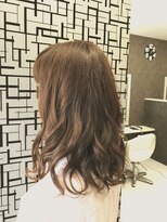 エルシエロ(EL CIELO)&nbsp;春らしい色と可愛いゆる巻き