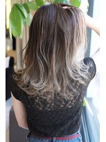 ラボー ノースプラザ店(LA'BO)&nbsp;透け感グレージュ×バレイヤージュ×セミロング