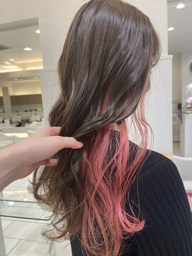 エクリフルール(equri fleur) 【ケアブリーチ使用】インナカラーピンク