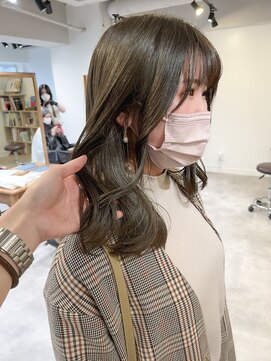 ネイヴィル オモテサンドウ(navile omotesando) ☆ブリーチなし赤みゼロオリーブグレージュ☆