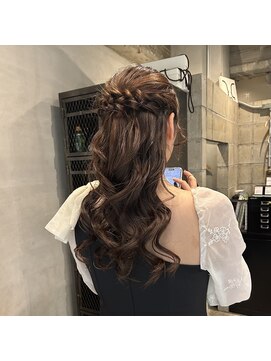 オムズポカ 栄矢場町店(OM's poka) 外巻きハーフアップ！