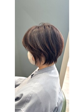 大人可愛い◎ひし形ショートボブ×小顔カット