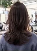 黒髪　ボブルフ　ネビージュ　小顔　ワンレン　スペインカール