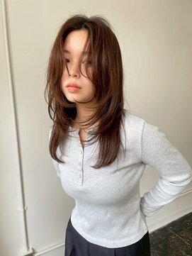 ジリ(JILI) 韓国風くびれミディ×顔まわりレイヤー☆川口