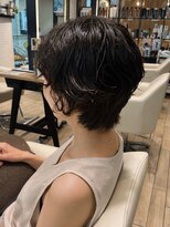 ジュイール(jouir)&nbsp;三鷹白髪ぼかしハイライトショートボブウルフレイヤーカット韓国