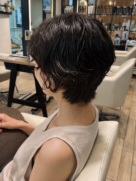 ジュイール(jouir) 三鷹白髪ぼかしハイライトショートボブウルフレイヤーカット韓国