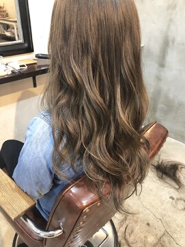 エトネ ヘアーサロン 仙台駅前(eTONe hair salon) 《eTONe》ハイライトで透明感を☆ ロングレイヤー