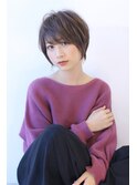 ローライトアッシュブラウン大人かわいい小顔ワンサイドショート
