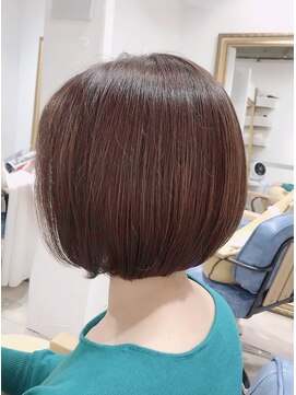 ミッシェル アフロート(michelle afloat) ２０代３０代４０代５０代Cカーブワンレンショートボブ