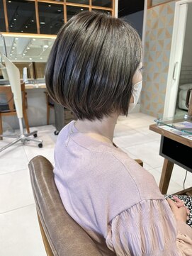 バブ バイネオリーブ(Bab by neolive) 白髪ぼかしハイライト☆グレージュ ショートボブ