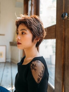 ビーウェイブ いわき(BE WAVE) アップバングショートボブ