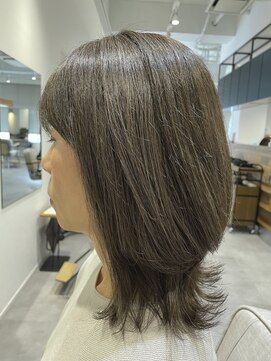 カルゥグラッシー(KALOU glassi) 50代60代白髪ぼかし【ハッシュカット】