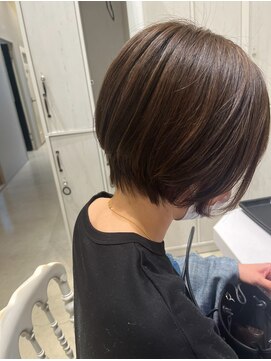 アンソル 戸田店(N'SOL) フワッと丸みショート