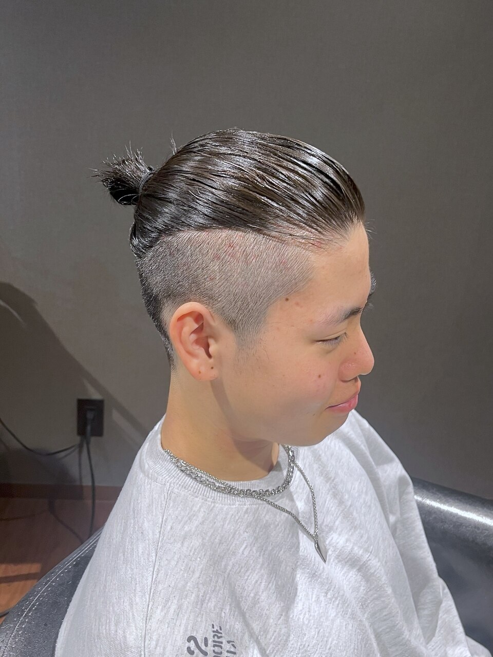 ビジネスマンバン オールバック ツーブロック フェードカット