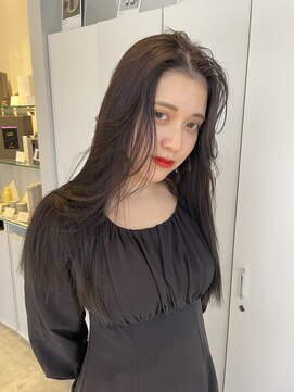 カーラ(kalah) 透明感グレージュロングヘア10代20代髪質改善トリートメント