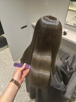 モク 神楽坂(mok)&nbsp;流行りのオリーブグレージュ