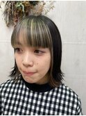 ホワイトベージュバングカラーハイライト×黒髪切りっぱなしボブ