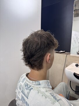 クロムトウキョウ ザ バーバー 新宿本店(CHROM TOKYO the Barber) フェードスペインカール